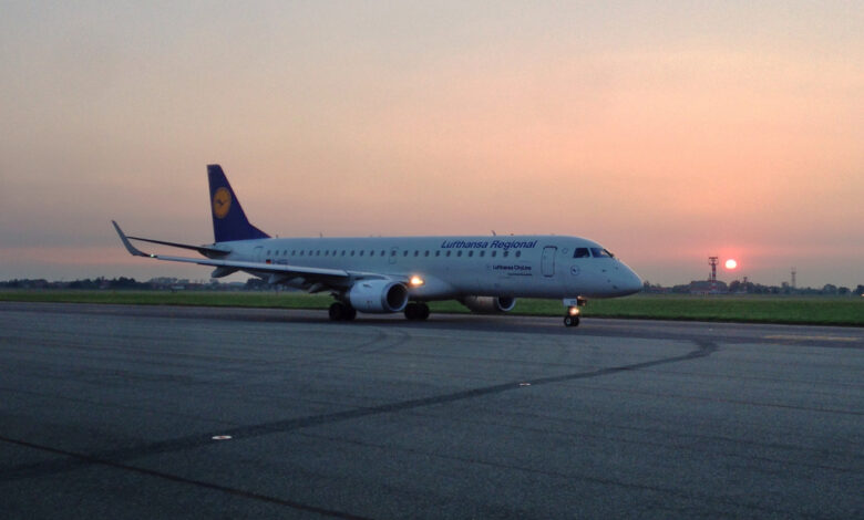 [© Paolo Cerutti / CC BY 2.0], areoporto di lufthansa