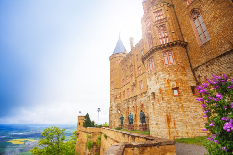 Castello degli Hohenzollern canva pro